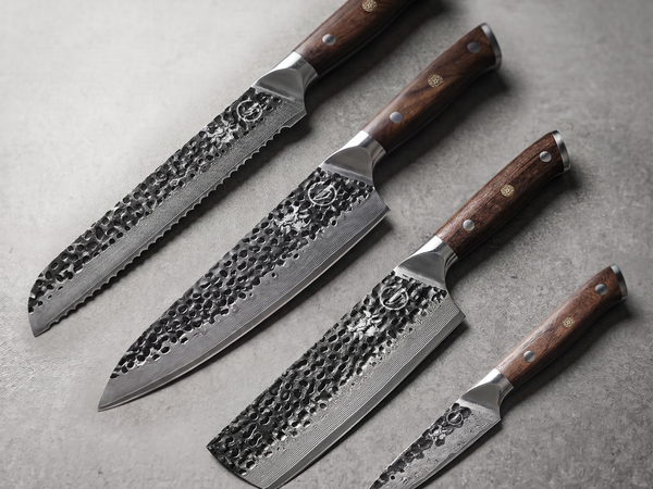Knife gift set for dad: the Damascus Dynasty Emperor Set, 67-layer Damascus blades with oak handles