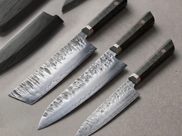The Essential Knives Every Outdoor Cook Needs (From Campfire to BBQ)