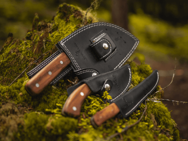 The Tailgating & Camp Kitchen Knife: Your Guide to an Off-Grid Autumn